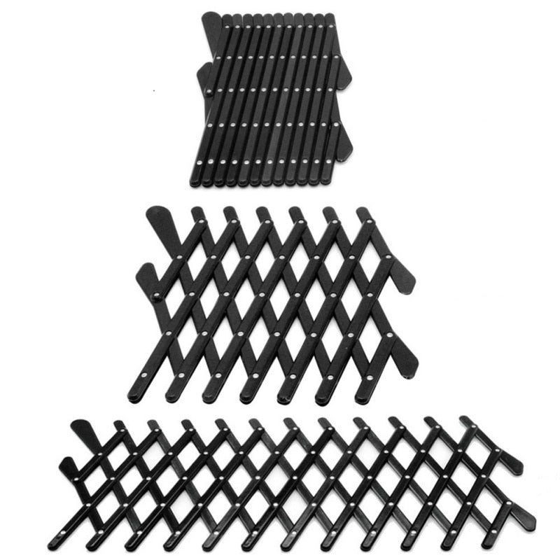 PetSafeness™ Expandable Car Window Pet Gate