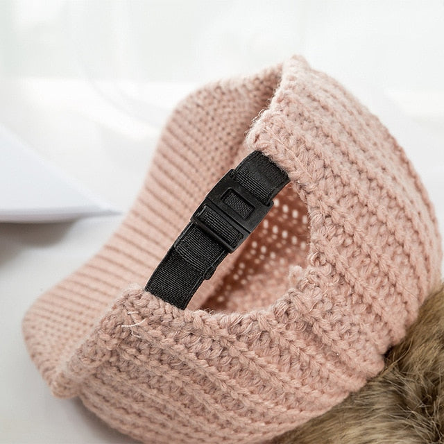 Women's Crochet Pom Pom Baseball Cap
