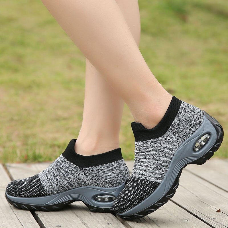 Women Breathable Slip-On Sneakers